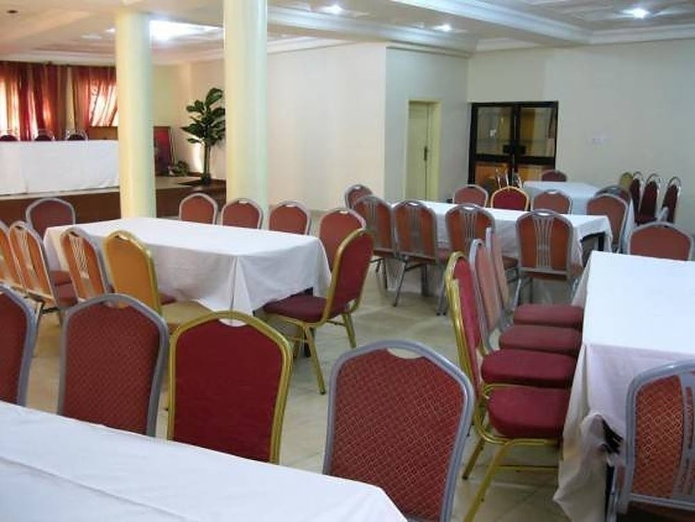 nugget hotel