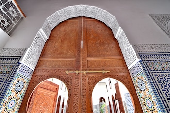fes