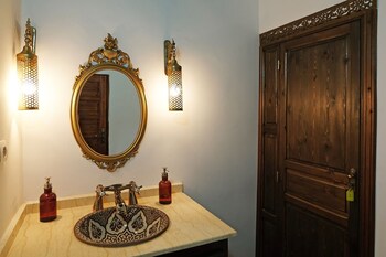 fes
