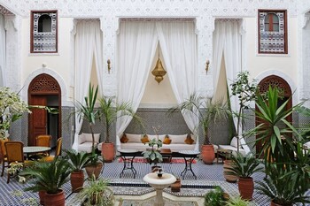 fes