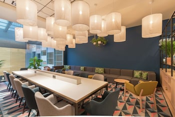 hampton by hilton utrecht central station