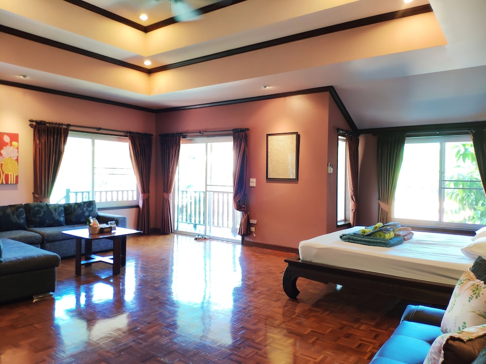 momoka luxury villa