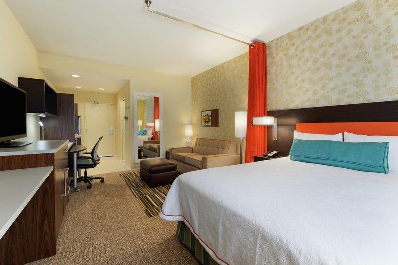 home2 suites by hilton indianapolis airport