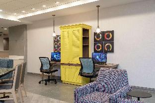 home2 suites by hilton indianapolis airport