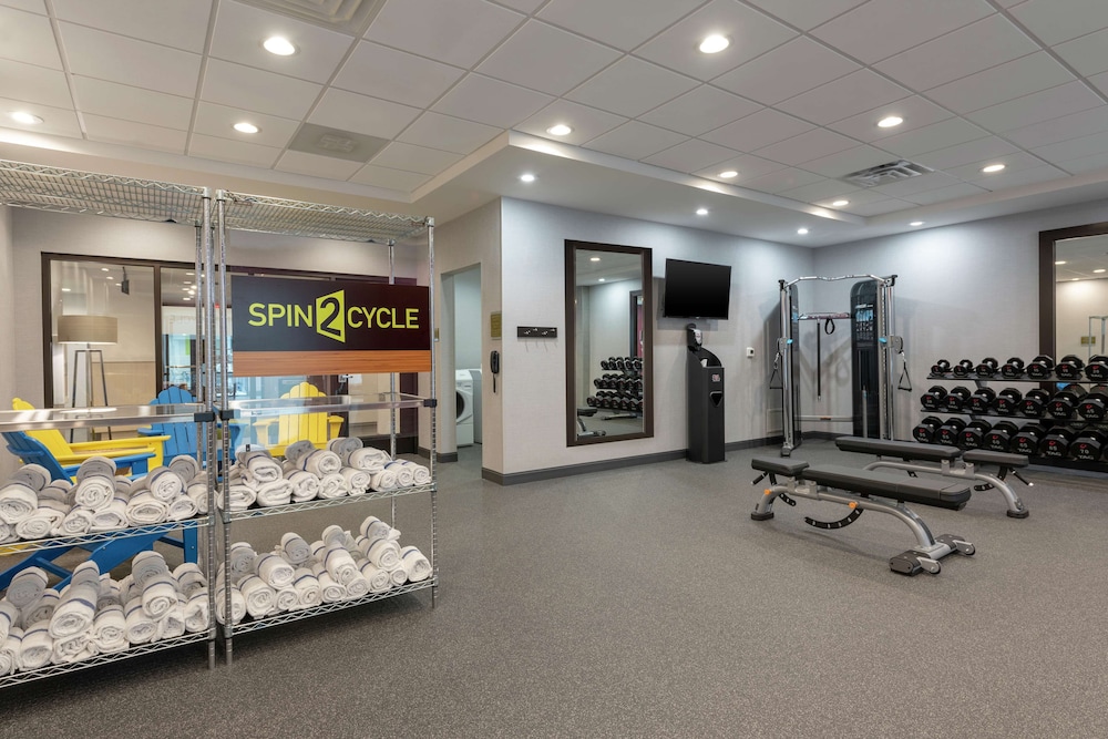 home2 suites by hilton indianapolis airport