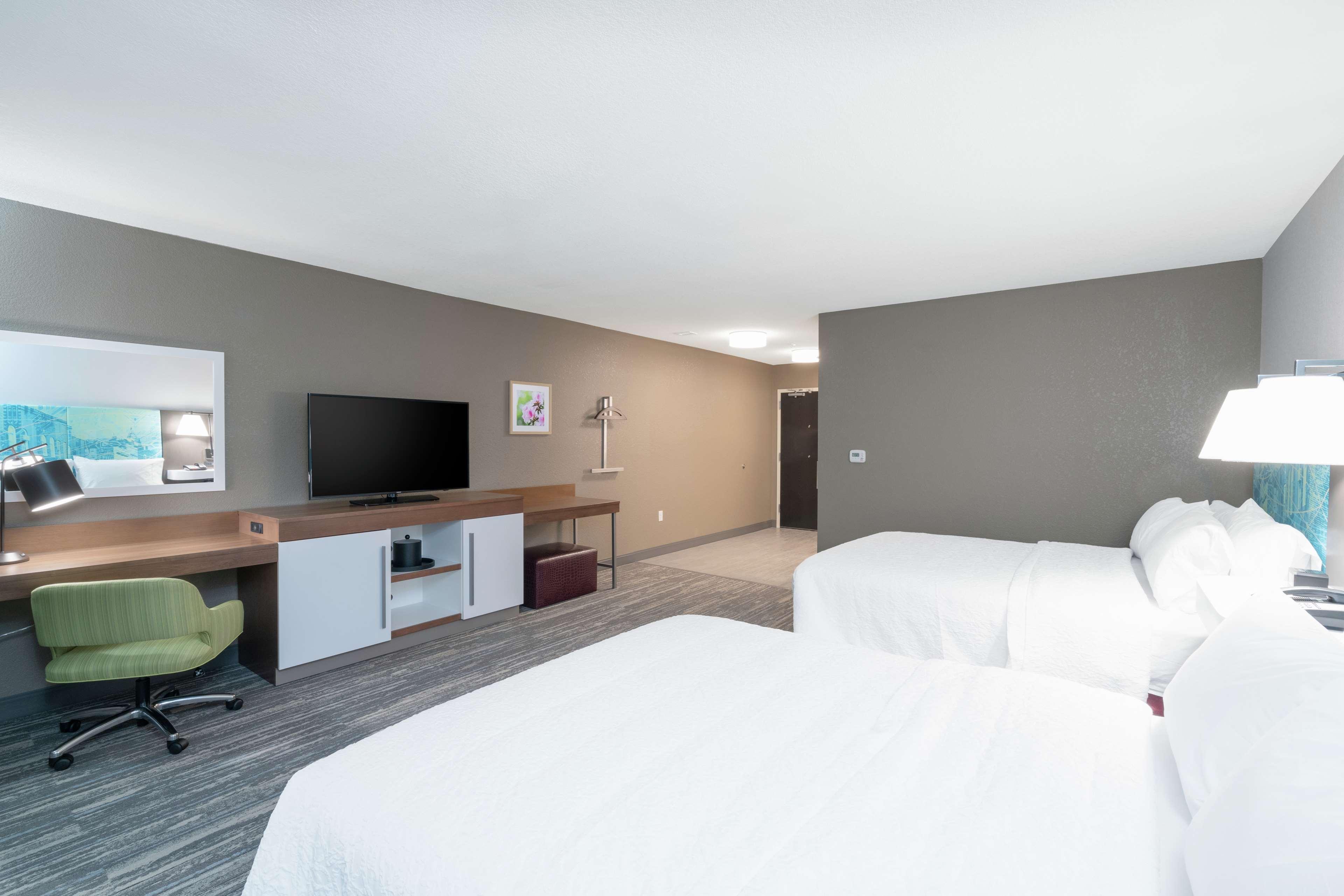 hampton inn weston