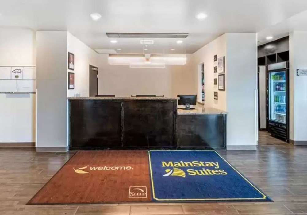 mainstay suites denver international airport