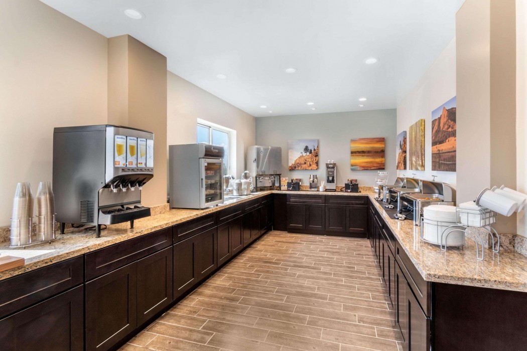 mainstay suites denver international airport