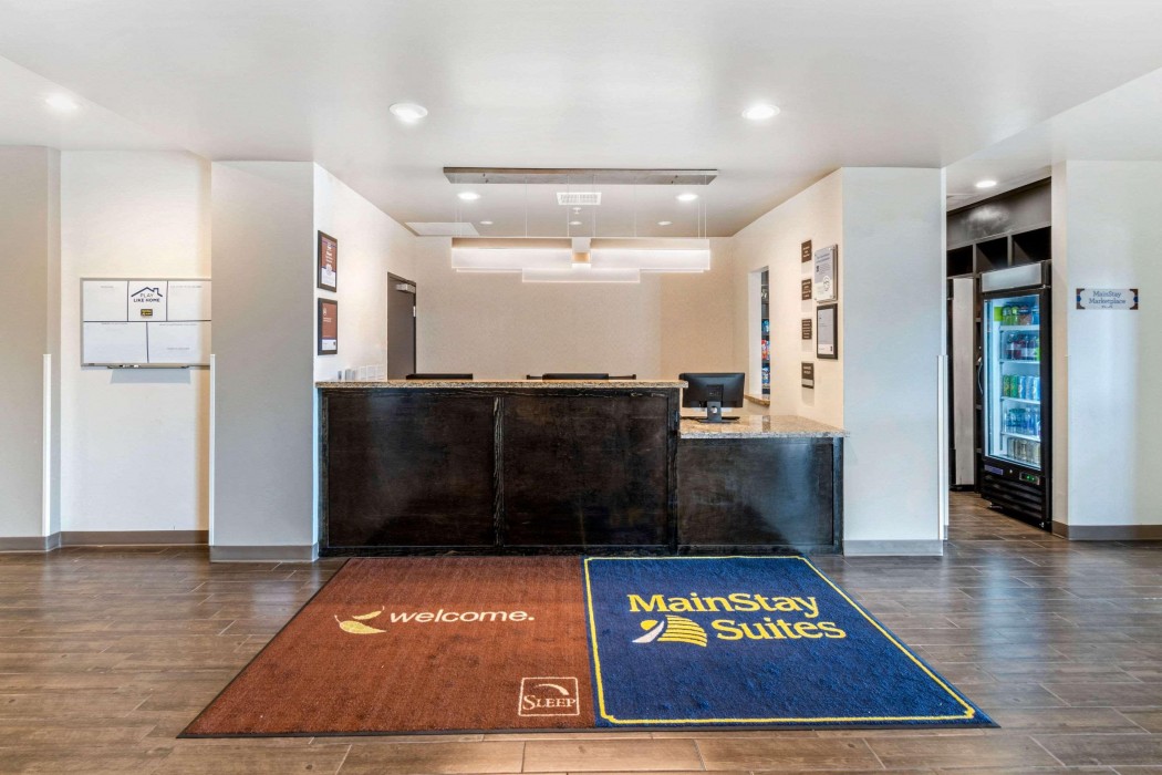 mainstay suites denver international airport