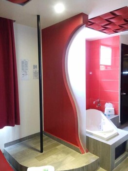 hotel jard inn adults only