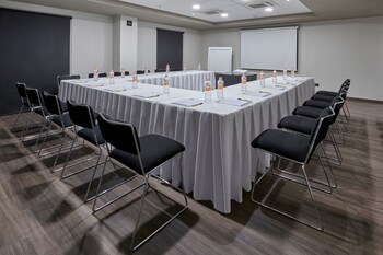 city express by marriott ensenada