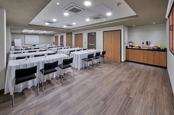 city express by marriott ensenada