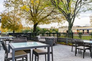 courtyard by marriott west springfield