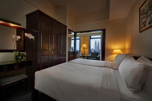 comfort service apartment at times square kl