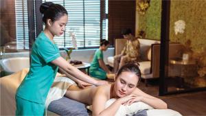 flc halong bay golf club and luxury resort