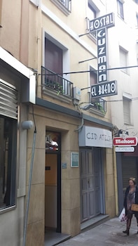 hostal guzman el bueno by gaiarooms