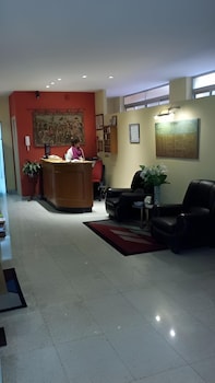 hostal guzman el bueno by gaiarooms