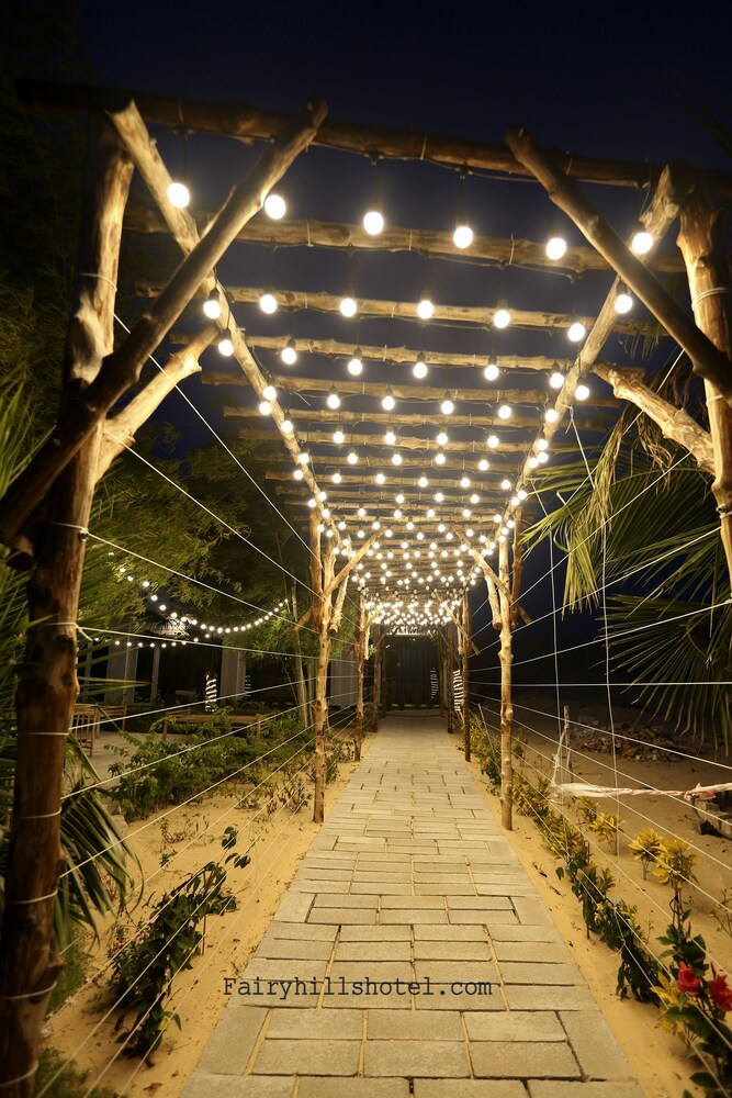 suoi tien hills hotel