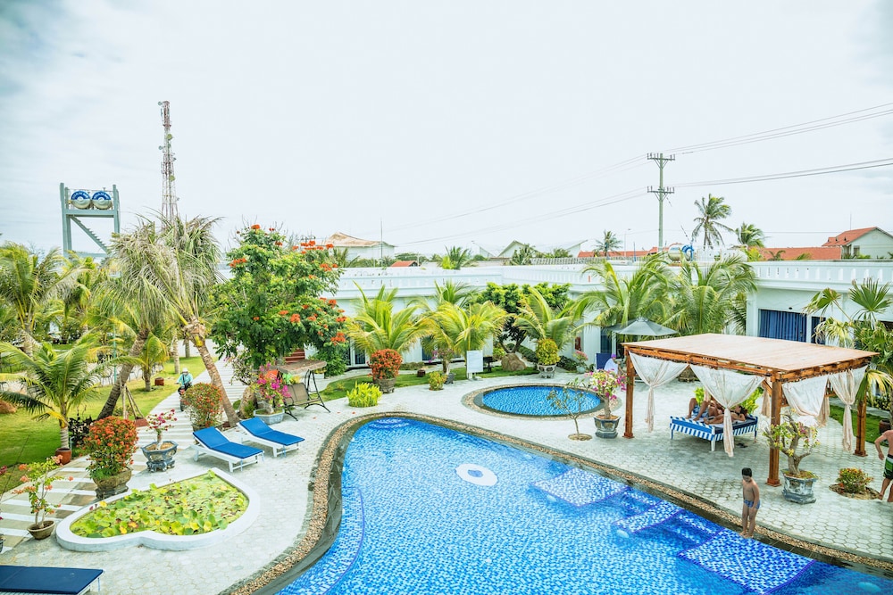 suoi tien hills hotel