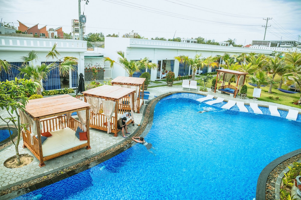 suoi tien hills hotel