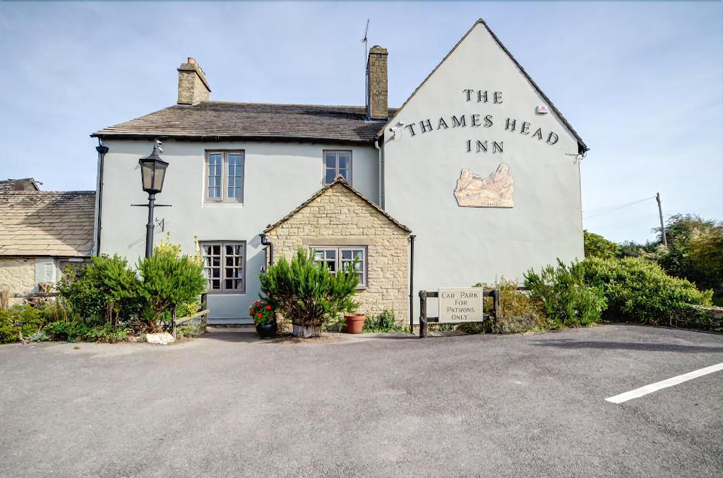 thames head inn
