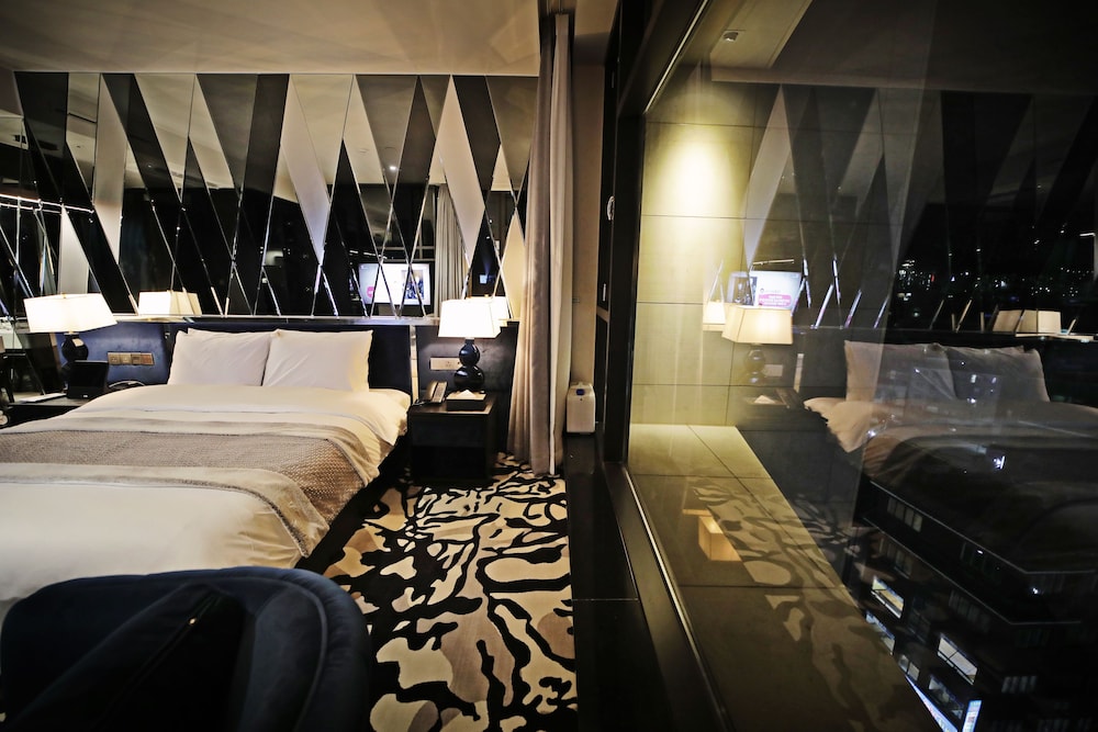 best louis hamilton hotel gwang an