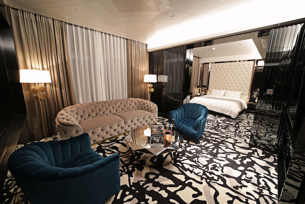 best louis hamilton hotel gwang an