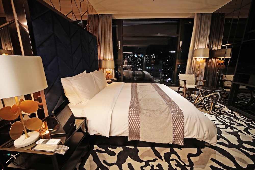 best louis hamilton hotel gwang an