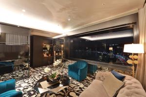 best louis hamilton hotel gwang an