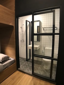 kooning hostel