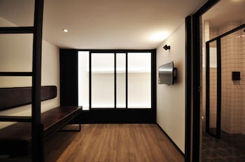 kooning hostel