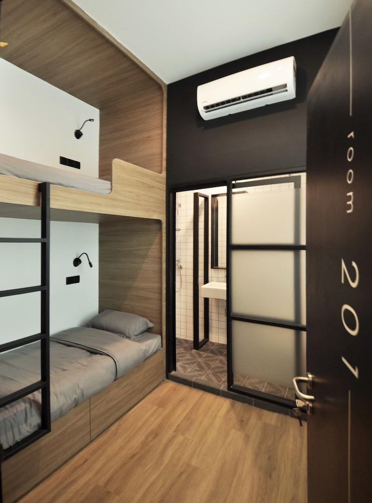 kooning hostel