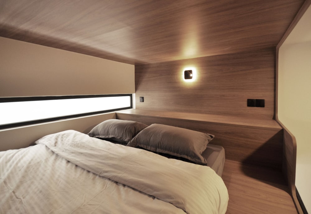 kooning hostel