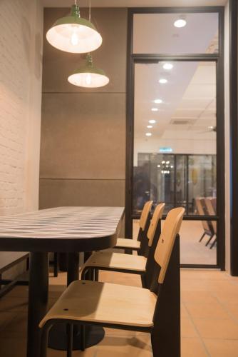 kooning hostel