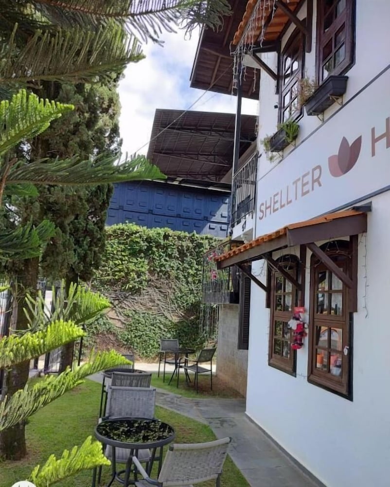 shellter hotel
