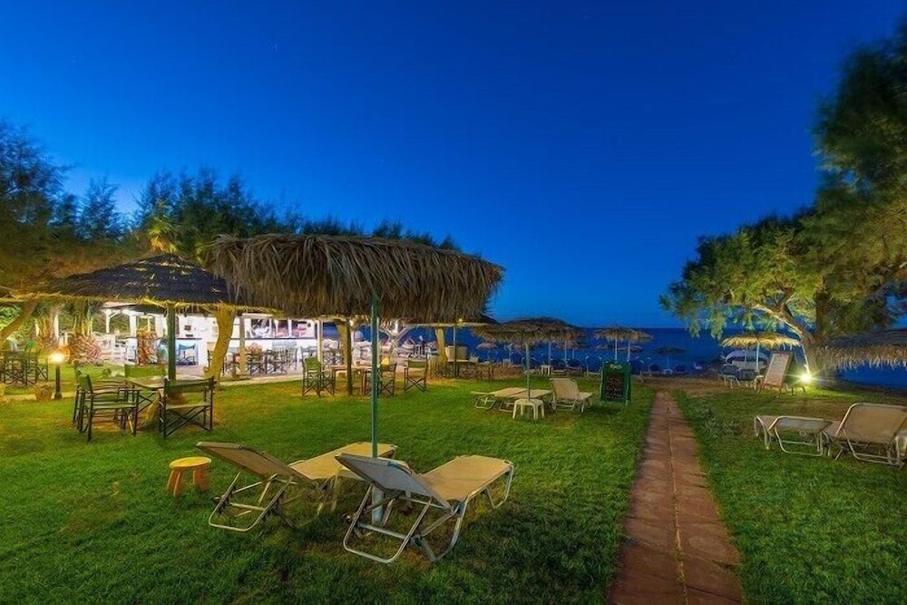 fiore beach studios