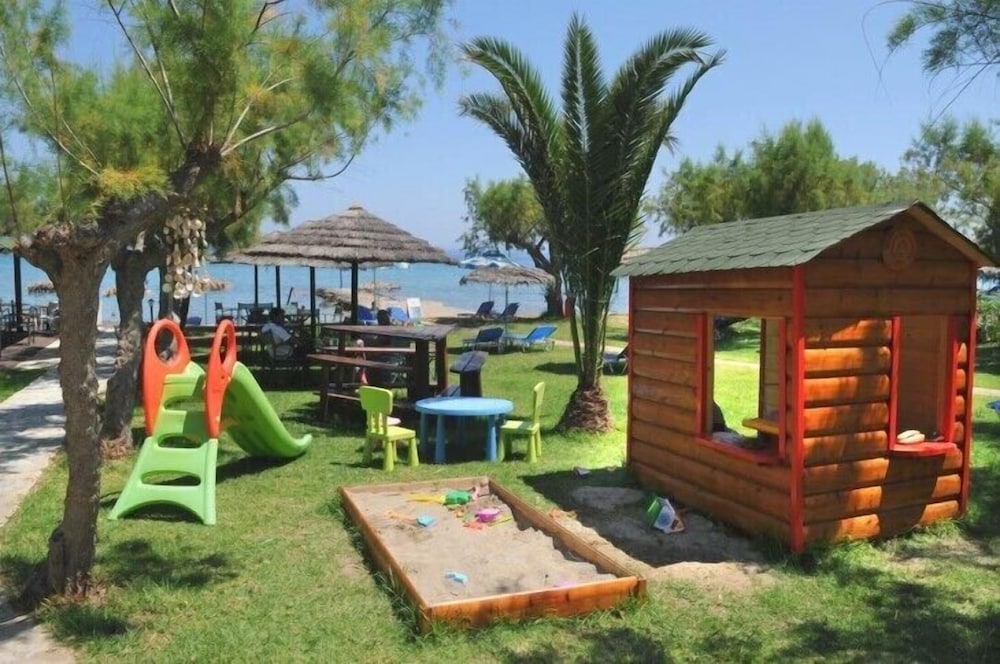 fiore beach studios