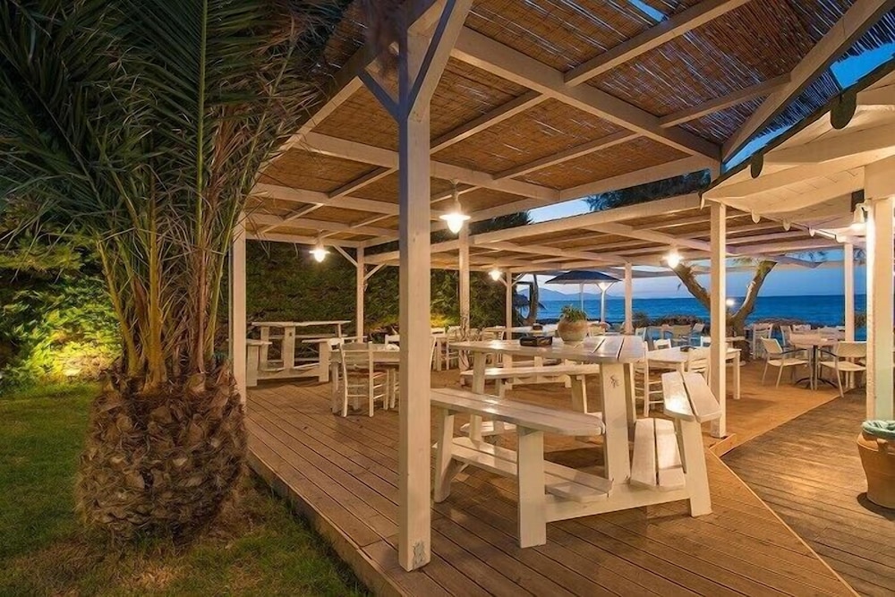 fiore beach studios