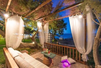 fiore beach studios