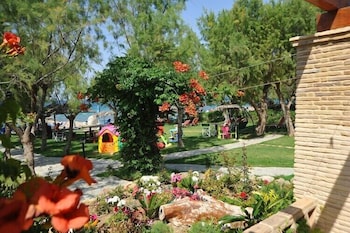 fiore beach studios
