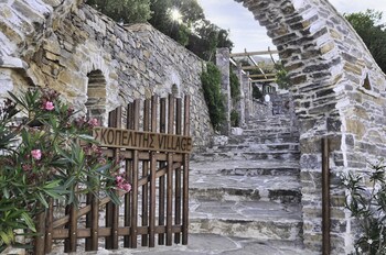 skopelitis village
