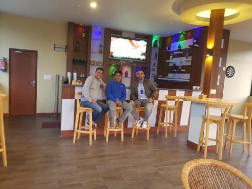 om gaura hotel