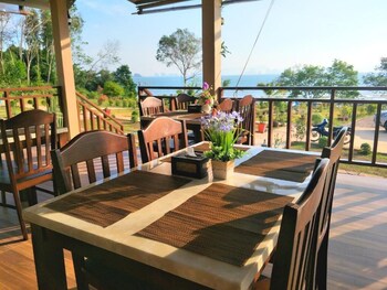 sunrise beach koh yao resort