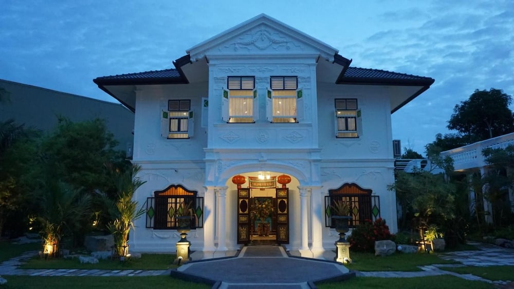 sound gallery house hostel