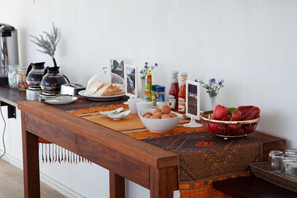 sound gallery house hostel