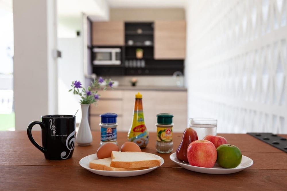 sound gallery house hostel