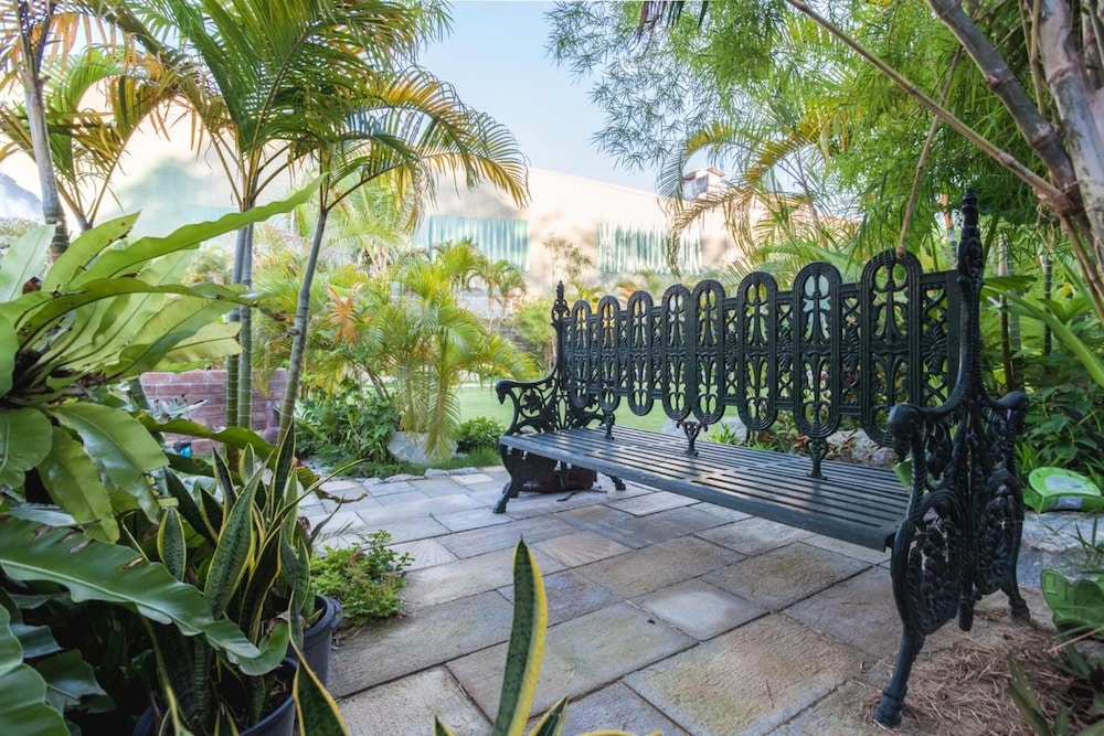 sound gallery house hostel