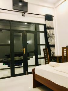 Hotel Crocotopond,Arugam Bay>>Ampara,3 star