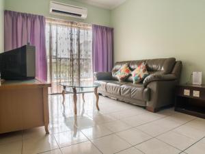 istay marina court kota kinabalu