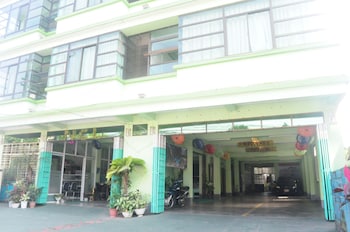 nay chi linn hotel